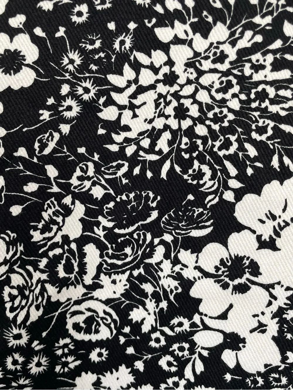 Hyacinth House Black white floral Gaia mini dress stretch preppy neutral M